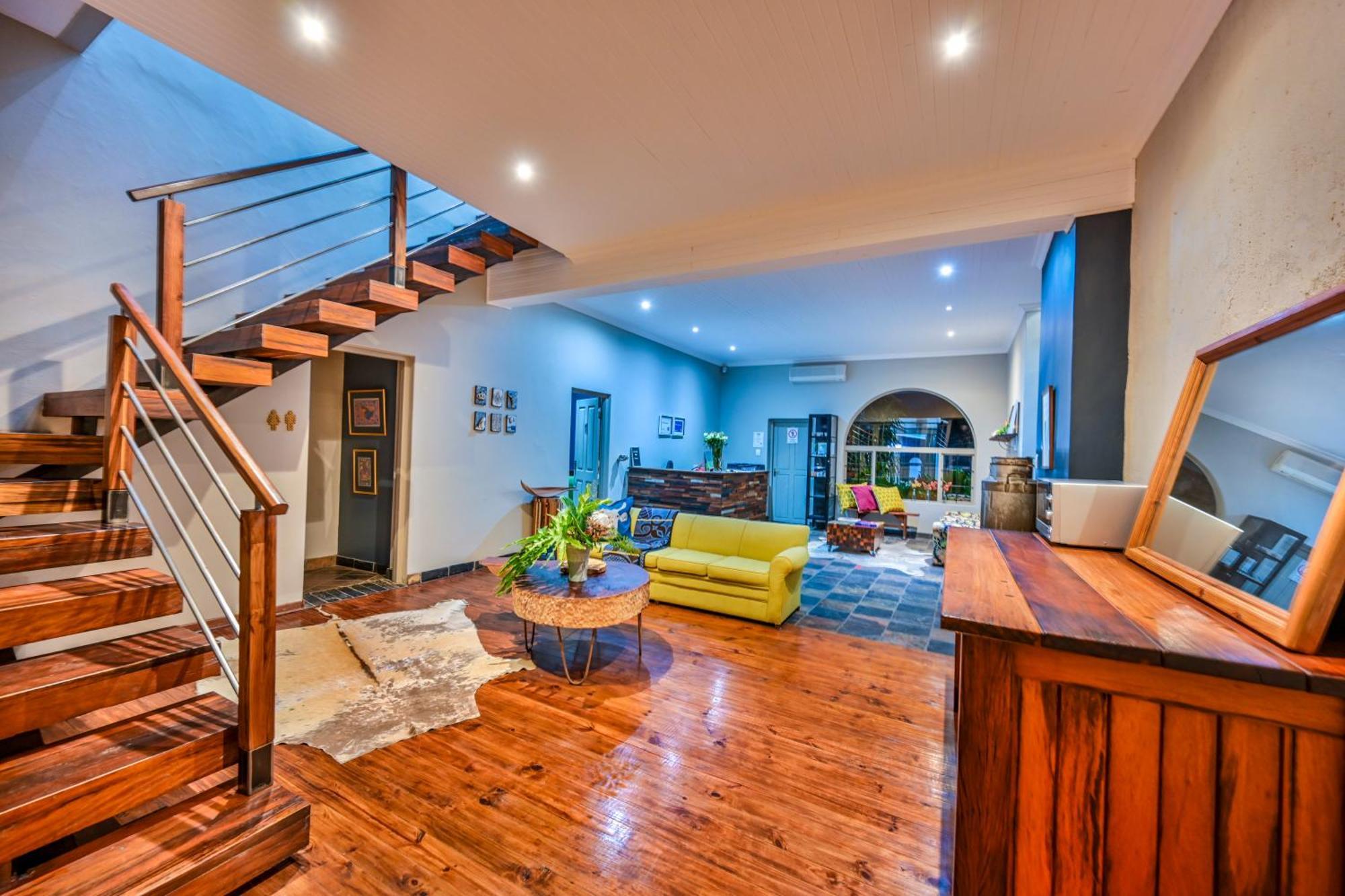 Blue Rain Guest House Bloemfontein Esterno foto