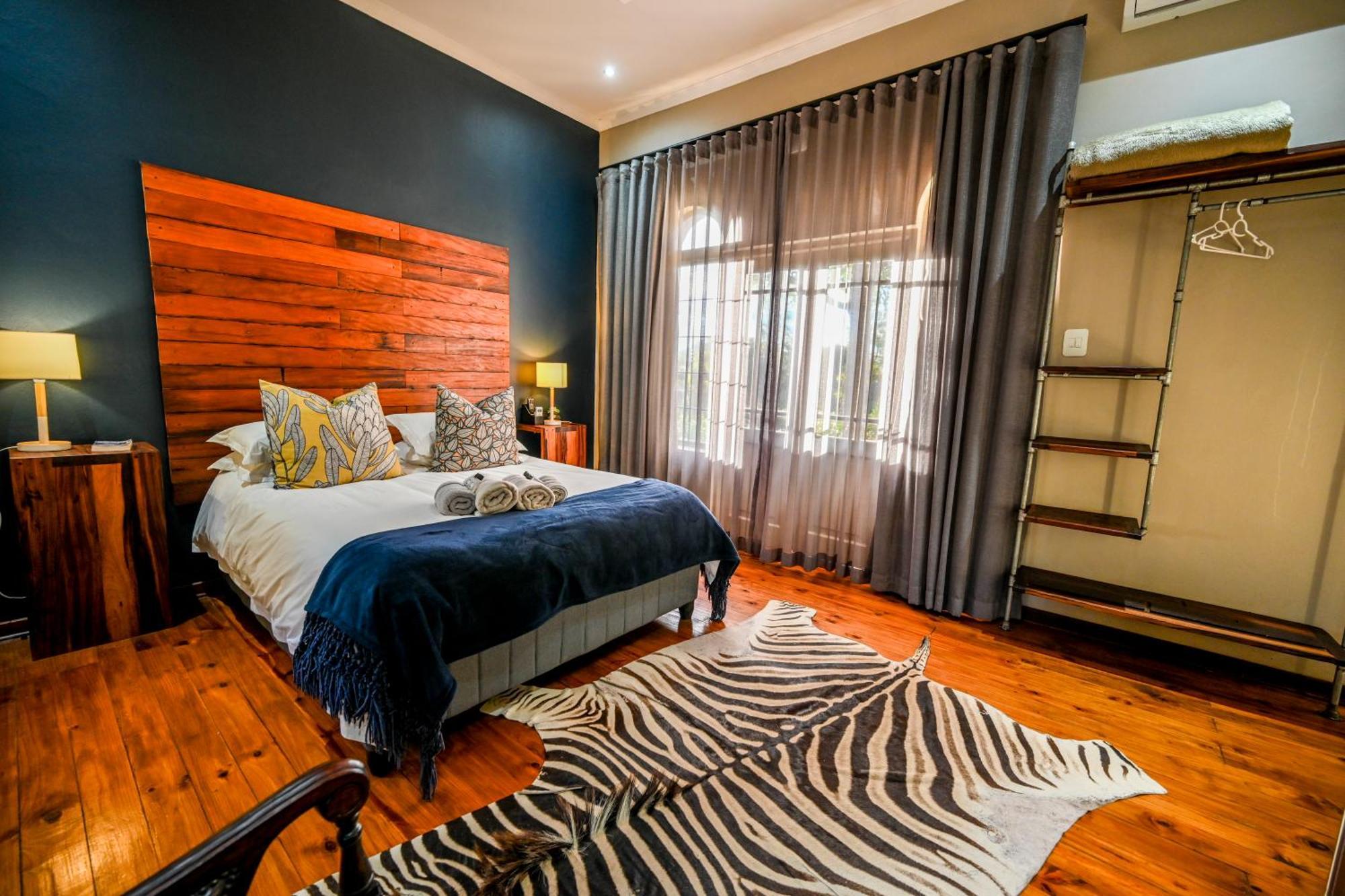 Blue Rain Guest House Bloemfontein Esterno foto