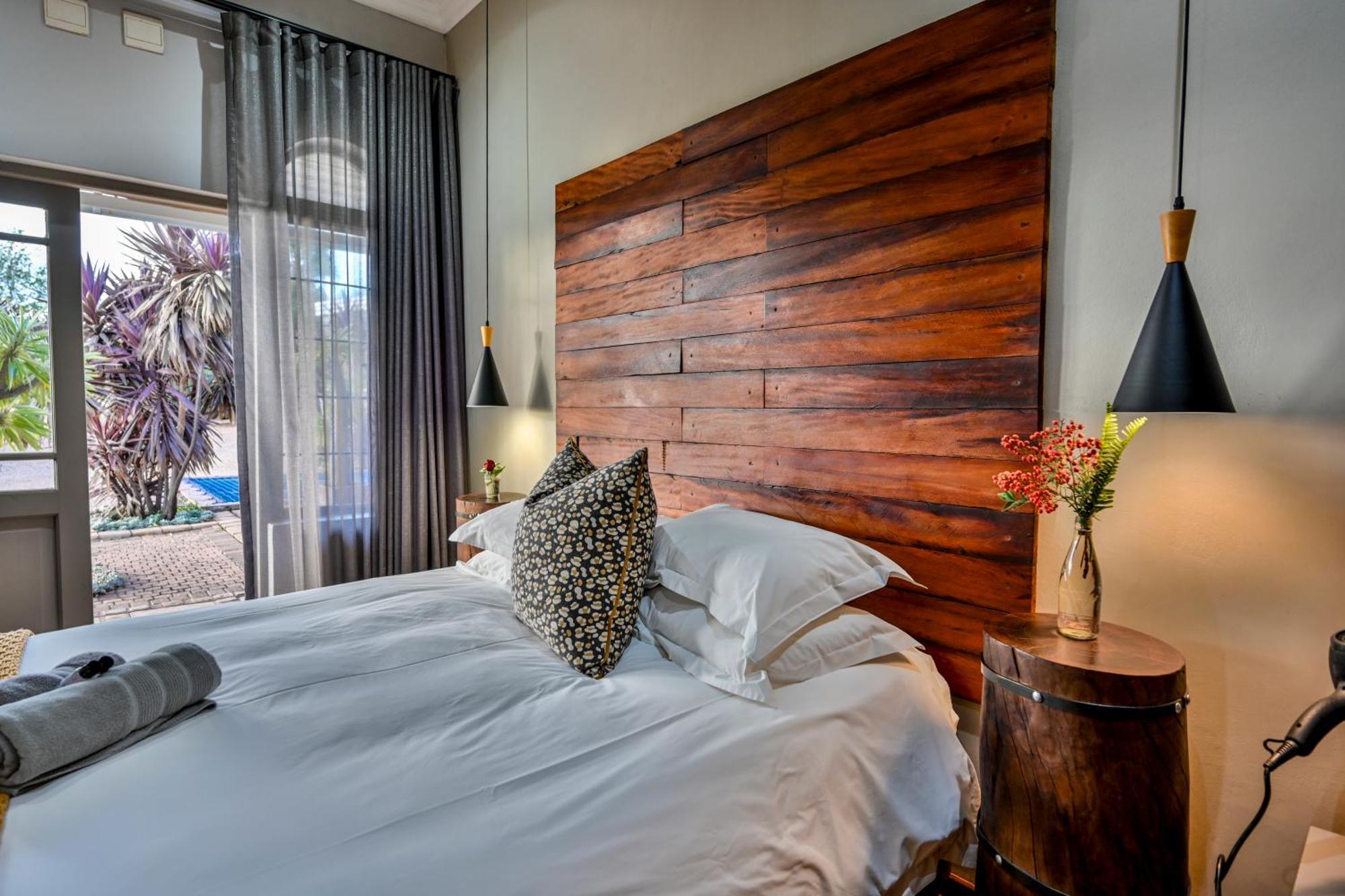 Blue Rain Guest House Bloemfontein Esterno foto